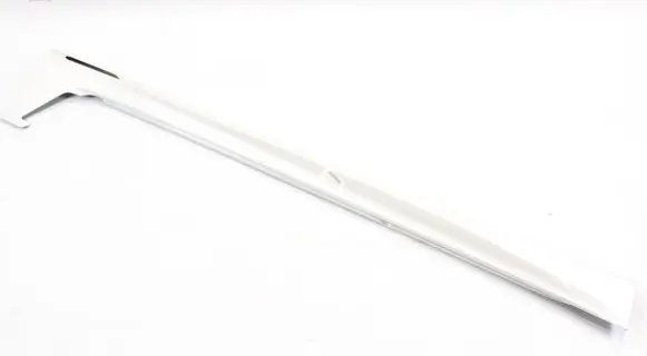 Front sill (body part)