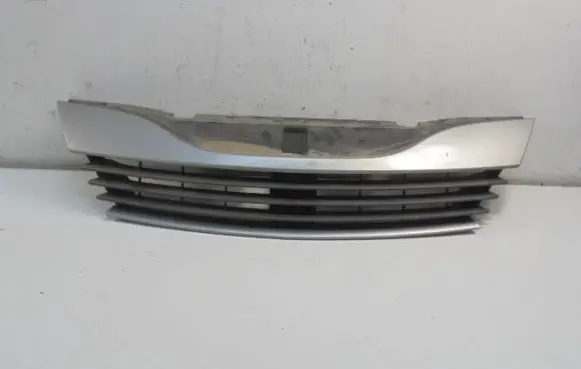 Renault Laguna II Front grill 8200012581