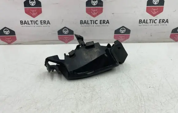 BMW 1 F20 F21 Front bumper mounting bracket 8066758 3151