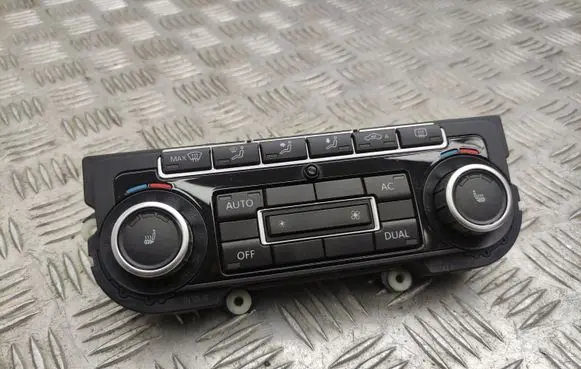 Volkswagen Golf Plus Climate control unit 5K0907044BD