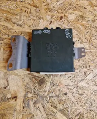 Lexus IS 220D-250-350 Power management control unit 8967053030 1012380101