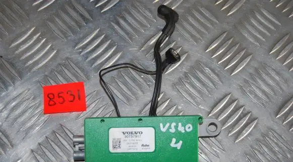 Volvo S40 Aerial antenna amplifier 30737917