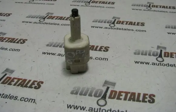 Toyota Avensis T250 Brake pedal sensor switch