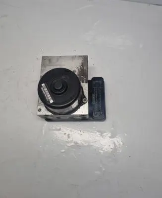 Volvo XC90 ABS Pump P30793444 821371 10020405084
