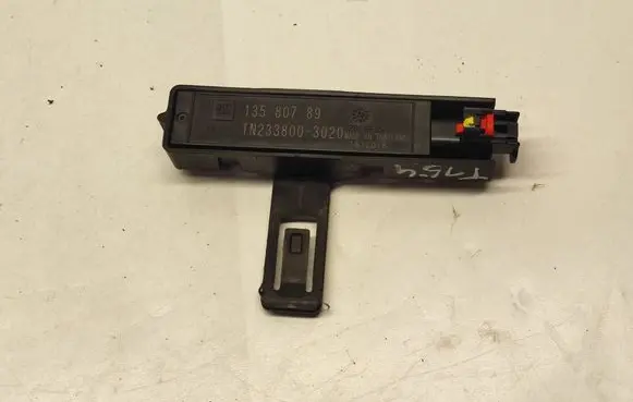 Chevrolet Camaro Keyless system antenna 13580789