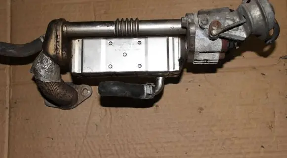 Mazda CX-7 EGR valve cooler R2AX20304 25G11A000025 JNDHSTB15S