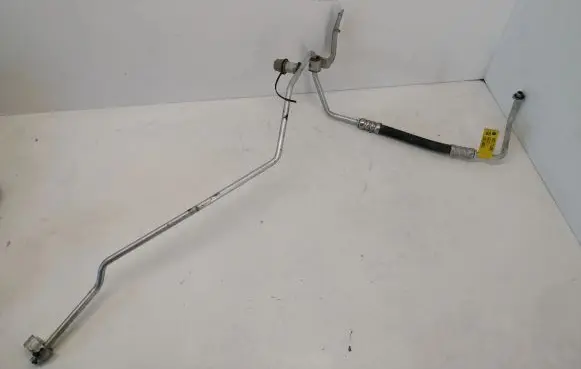 Dodge Durango Air conditioning (A/C) pipe/hose 68217213AB