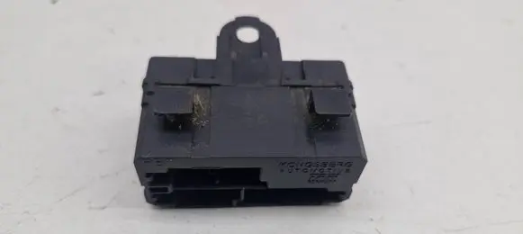 Volvo S80 Seat heating relay 9442947