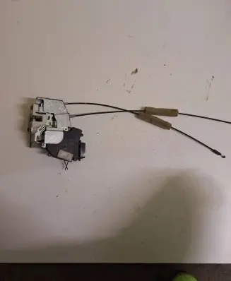 Subaru Outback Front door lock