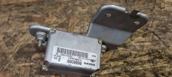 Volvo S60 ESP acceleration yaw rate sensor 8688069