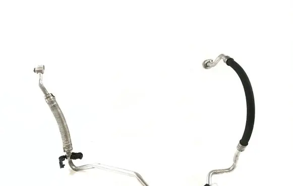 Audi Q3 8U Air conditioning (A/C) pipe/hose 8U0820743D