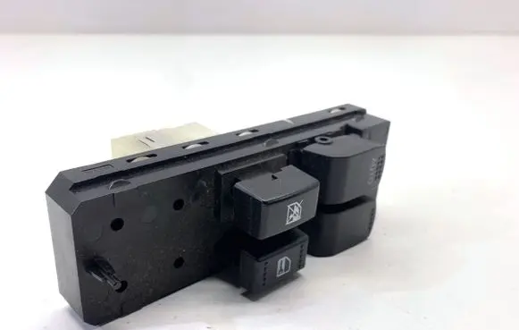 Suzuki Swift I Electric window control switch 62J102695T