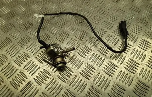 Ford Mondeo MK V Fuel injector K2G15J281AA