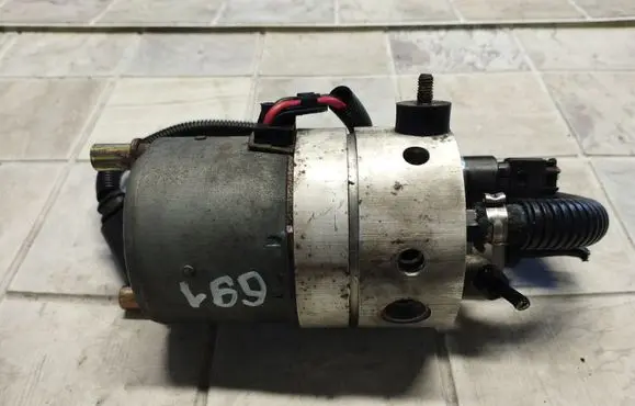 Audi A6 Allroad C5 Brake power pressure regulator 8E0614175D 0265410045 0130108095