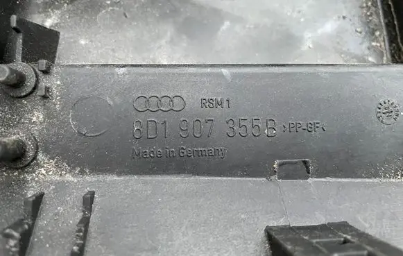 Audi A6 S6 C5 4B Fuse box set 8D1907355B