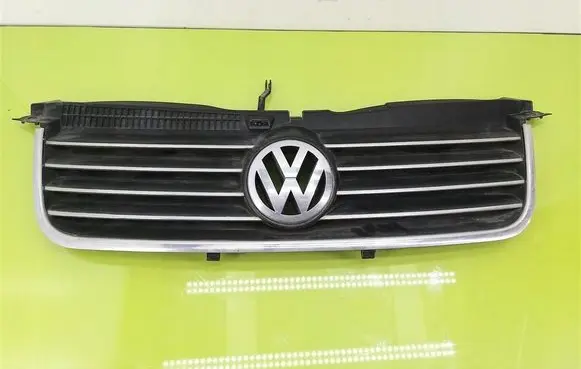 Volkswagen PASSAT B5.5 Front bumper upper radiator grill 3B0853651L
