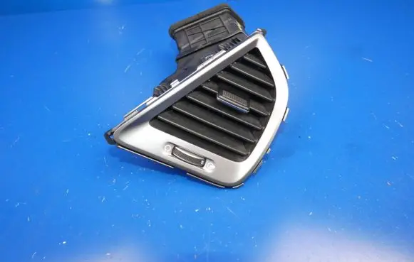 Hyundai Grand Santa Fe NC Dashboard side air vent grill/cover trim