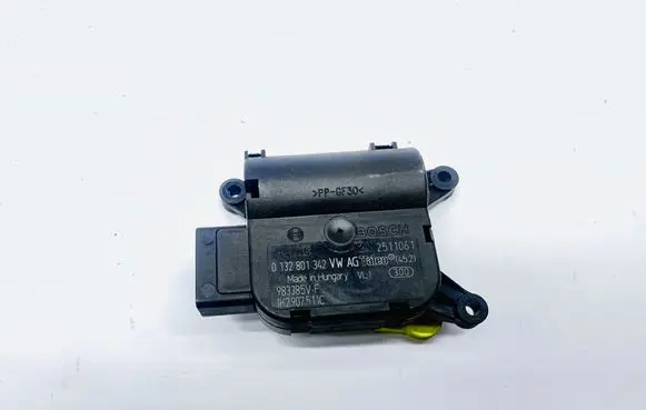 Audi TT TTS Mk2 Air flap motor/actuator 0132801342 1K2907511C 983385VF
