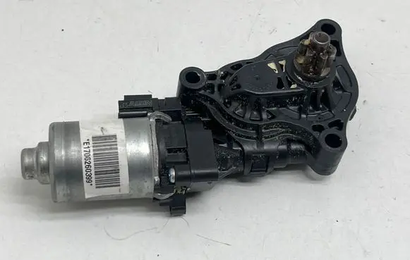 Toyota Highlander XU50 Seat adjustment motor 43944010220 E1706260399