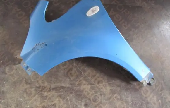 Mitsubishi i-MiEV Fender