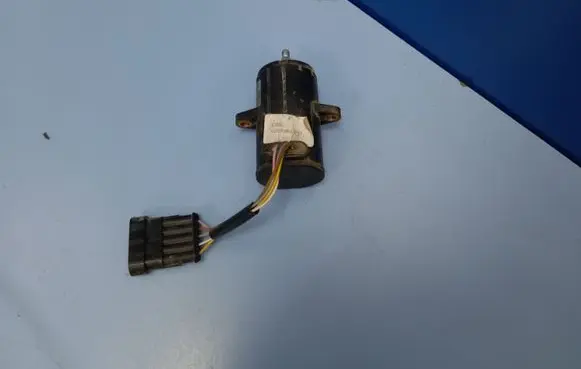 Nissan Almera Tino Accelerator pedal position sensor 0281002425