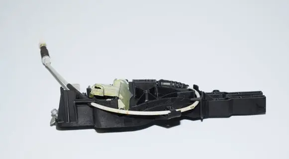 BMW 3 E90 E91 Front door exterior handle/bracket 7059971