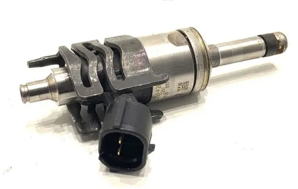 Toyota Yaris Fuel injectors set 23250F2050