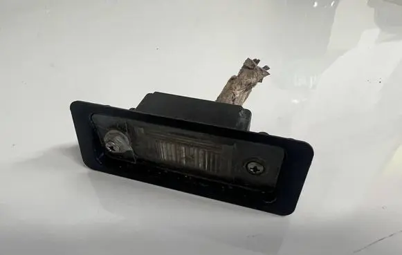 Volvo C30 Number plate light 44590002