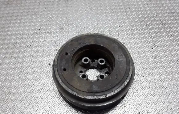 Volkswagen PASSAT B5.5 Crankshaft pulley 038105243