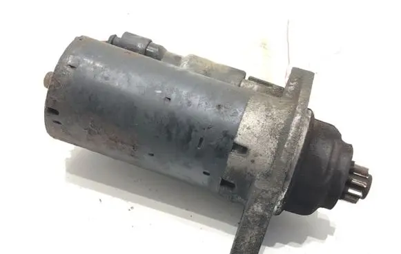 Volkswagen PASSAT B6 Starter motor