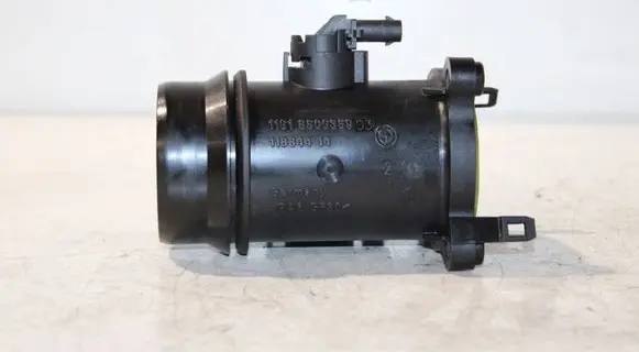 BMW 3 E90 E91 Mass air flow meter 8506359