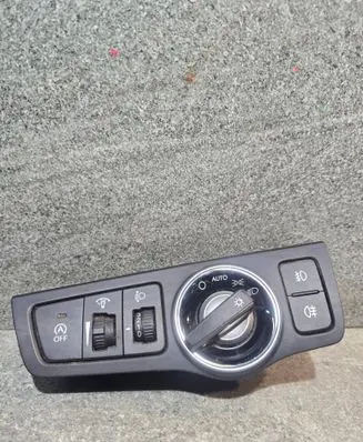 Hyundai i40 Light switch 933003Z970