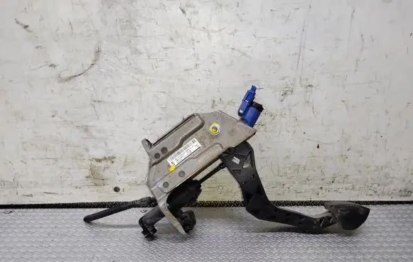 Skoda Roomster (5J) Clutch pedal 6Q1721059 6Q0721388