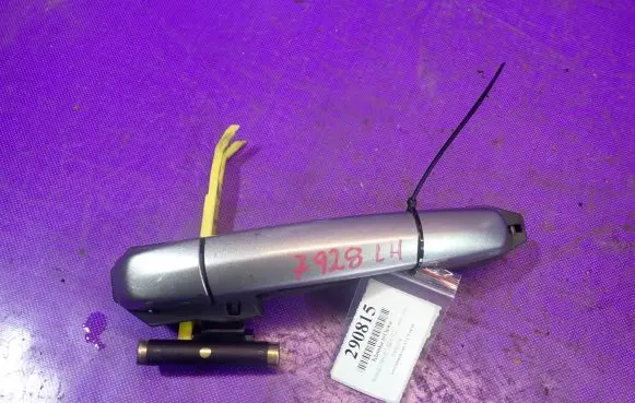 Suzuki Swift I Rear door exterior handle