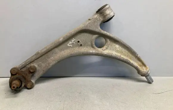 Volkswagen PASSAT B6 Front control arm