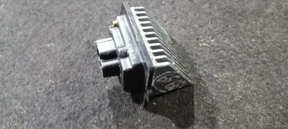 Mazda 626 Heater blower motor/fan resistor 