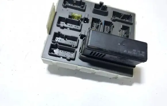Ford Focus Fuse box set 96ag14k150af