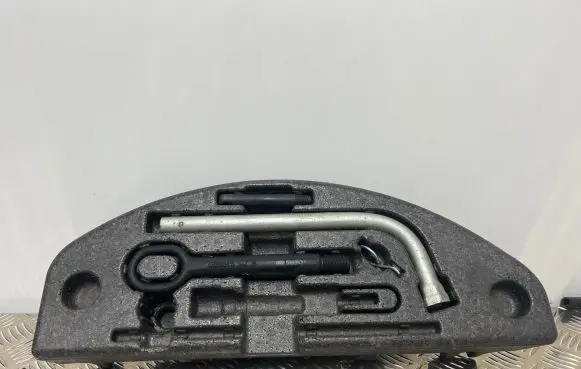 Audi A8 S8 D4 4H Tool box 4H0012110 4H0805615