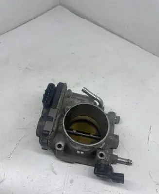 Subaru Legacy Throttle body valve 16112AA010
