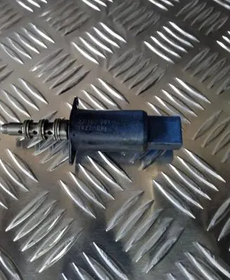 BMW 5 E60 E61 Camshaft vanos timing valve 7841072 221002017