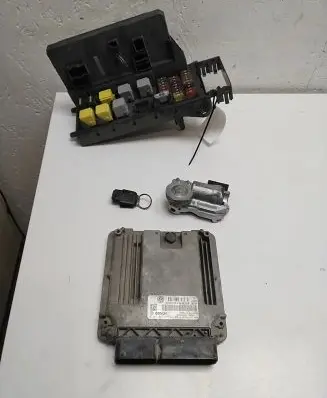Volkswagen Crafter Engine ECU kit and lock set 03L906012A 9064620130 A9069003402