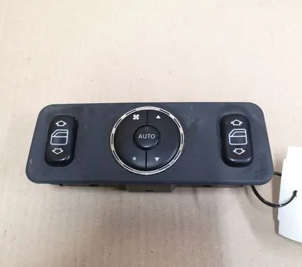 Mercedes-Benz ML W163 Electric window control switch A1638200326