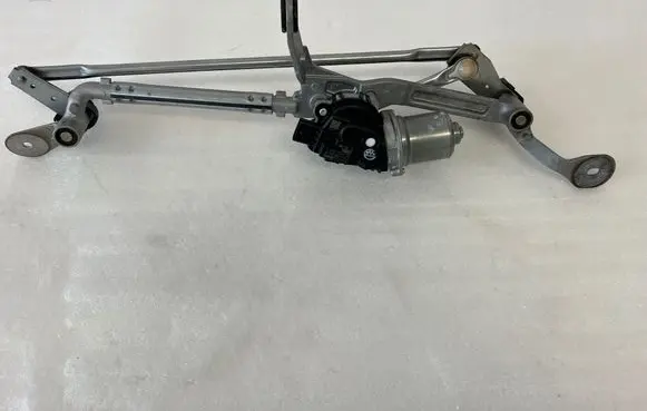 Front wiper linkage