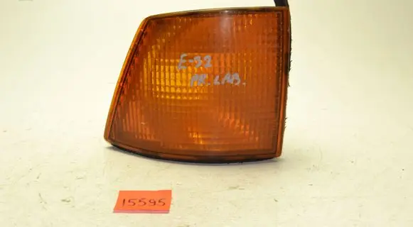 BMW 7 E32 Front indicator light 1374012