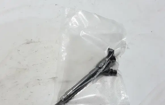 Renault Trafic III (X82) Fuel injector 8201055367