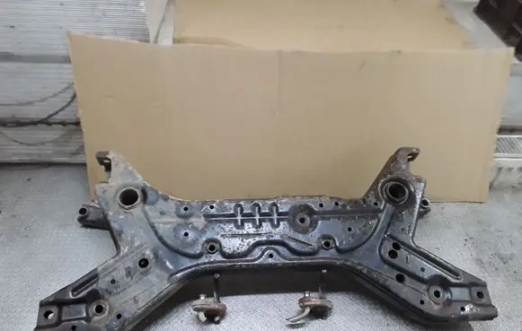 Mitsubishi Colt Front subframe