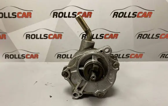 Jeep Grand Cherokee (WJ) Vacuum pump A6122300065