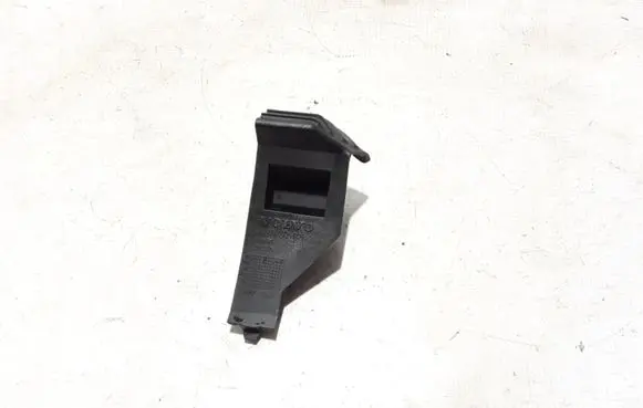 Volvo V50 Front bumper mounting bracket 30678482