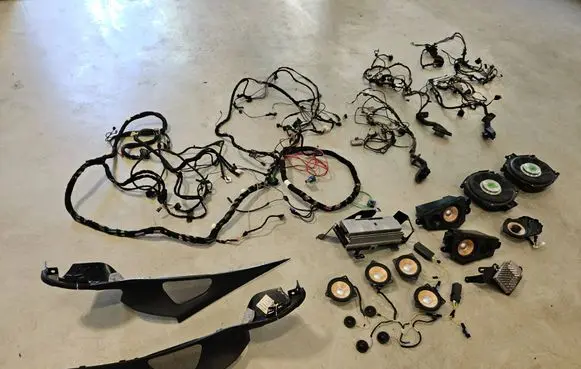 BMW X6 M Audio system kit 9286863 9242076 2242072
