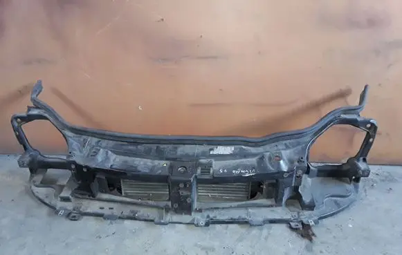 Opel Vivaro Radiator support slam panel